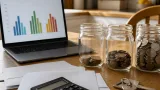 Fed data shows how U.S. bank balances vary by age and household