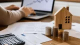 FICO cuts wholesale mortgage price to $10 for preferred lenders, reshaping mortgage scoring economics