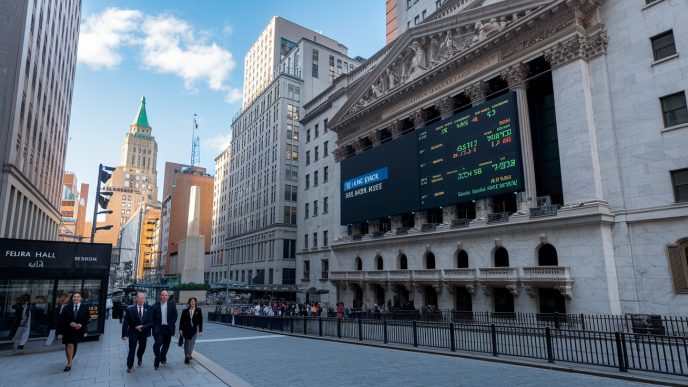 Wall Street Grapples with Uncertainty as Initial Trump-Era Optimism Fades